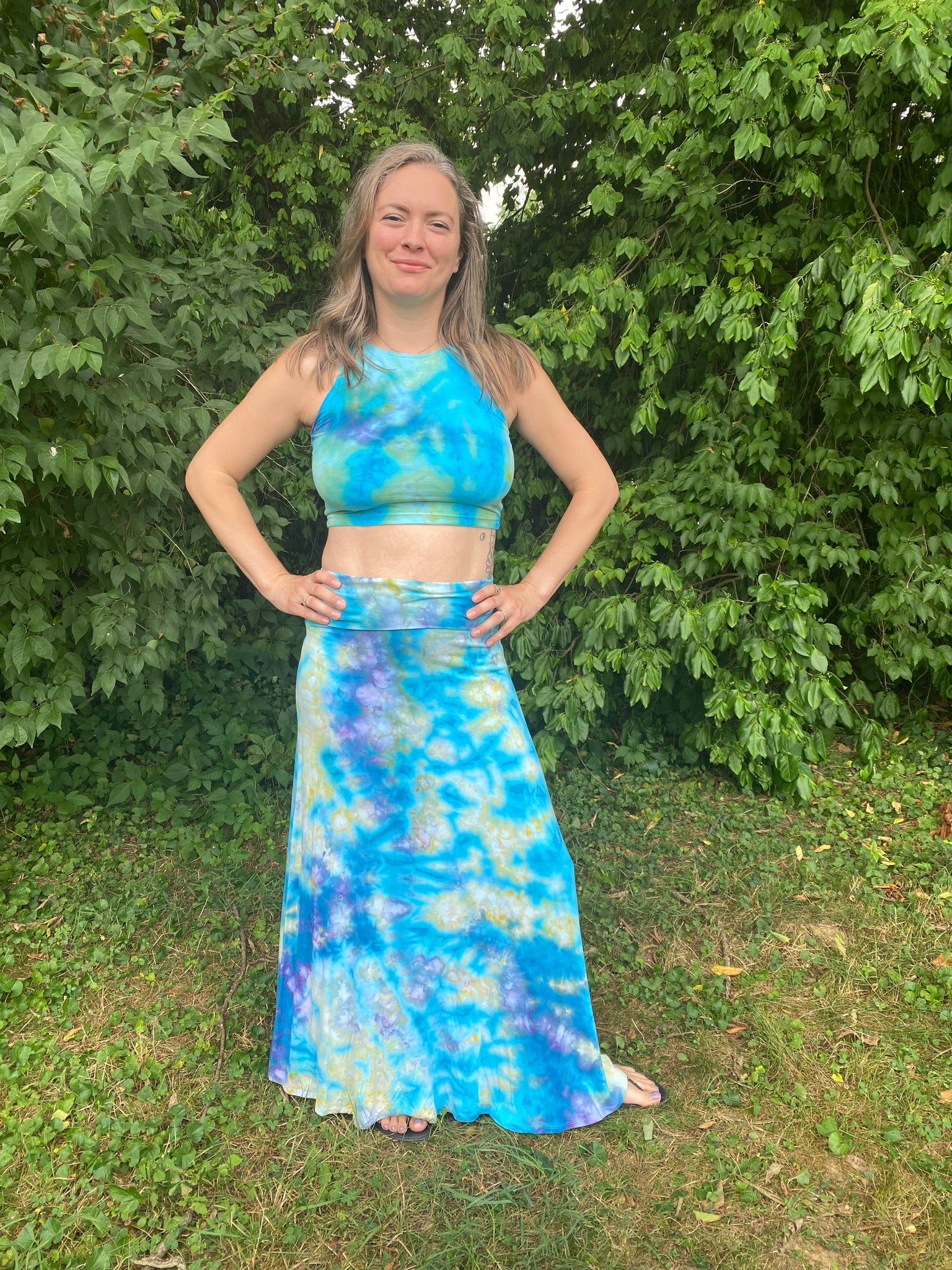 Crop top shop and skirt xl